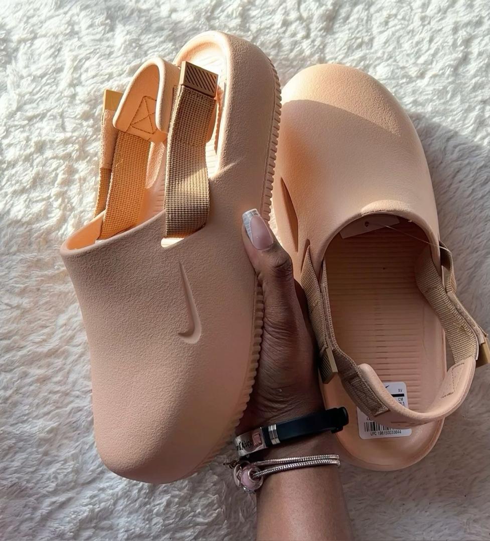 Nike Calm Mules – Effortless Comfort, Elevated Style