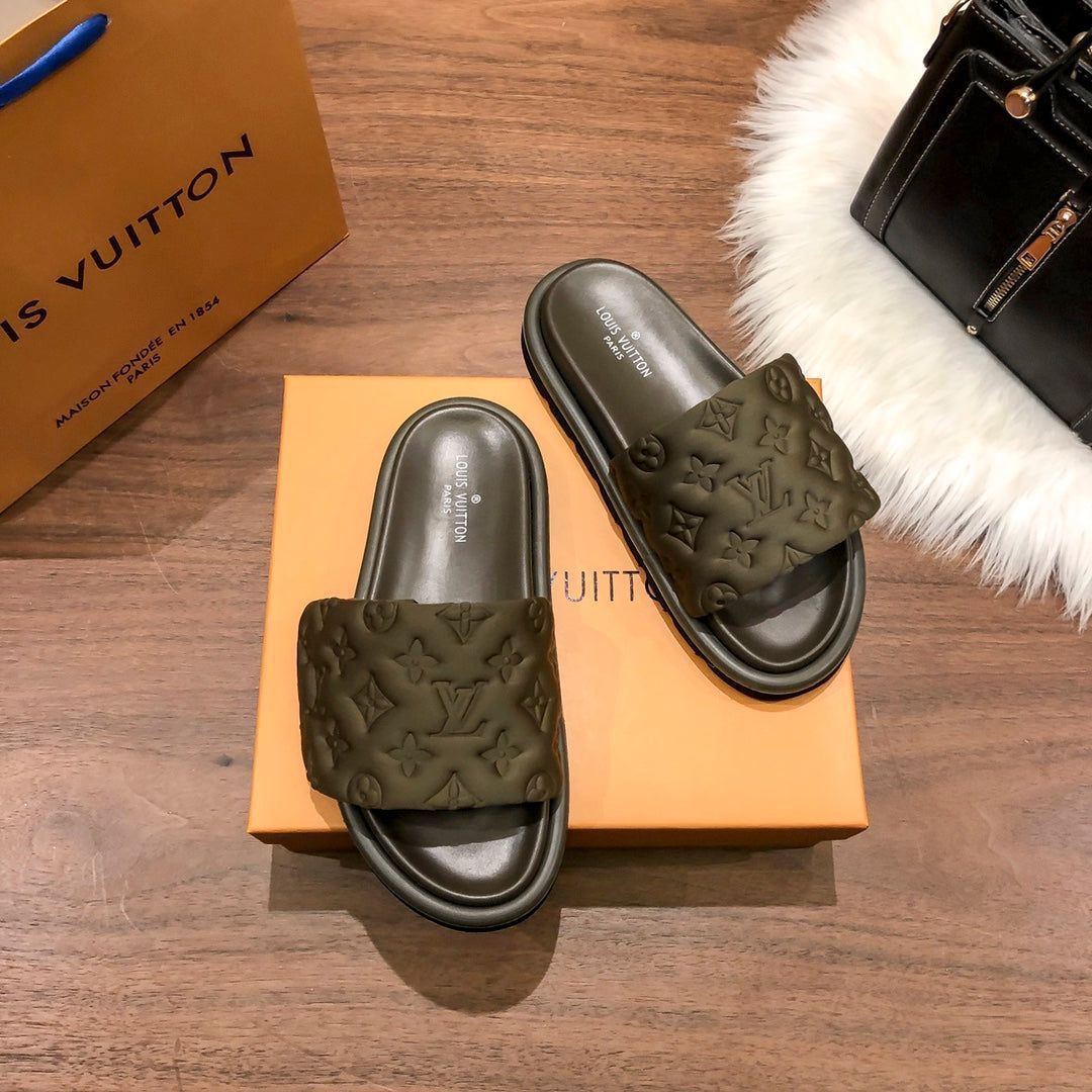 Louis Vuitton Slippers – Effortless Luxury in Every Step