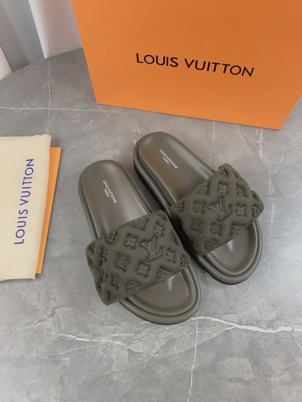 Louis Vuitton Slippers – Effortless Luxury in Every Step