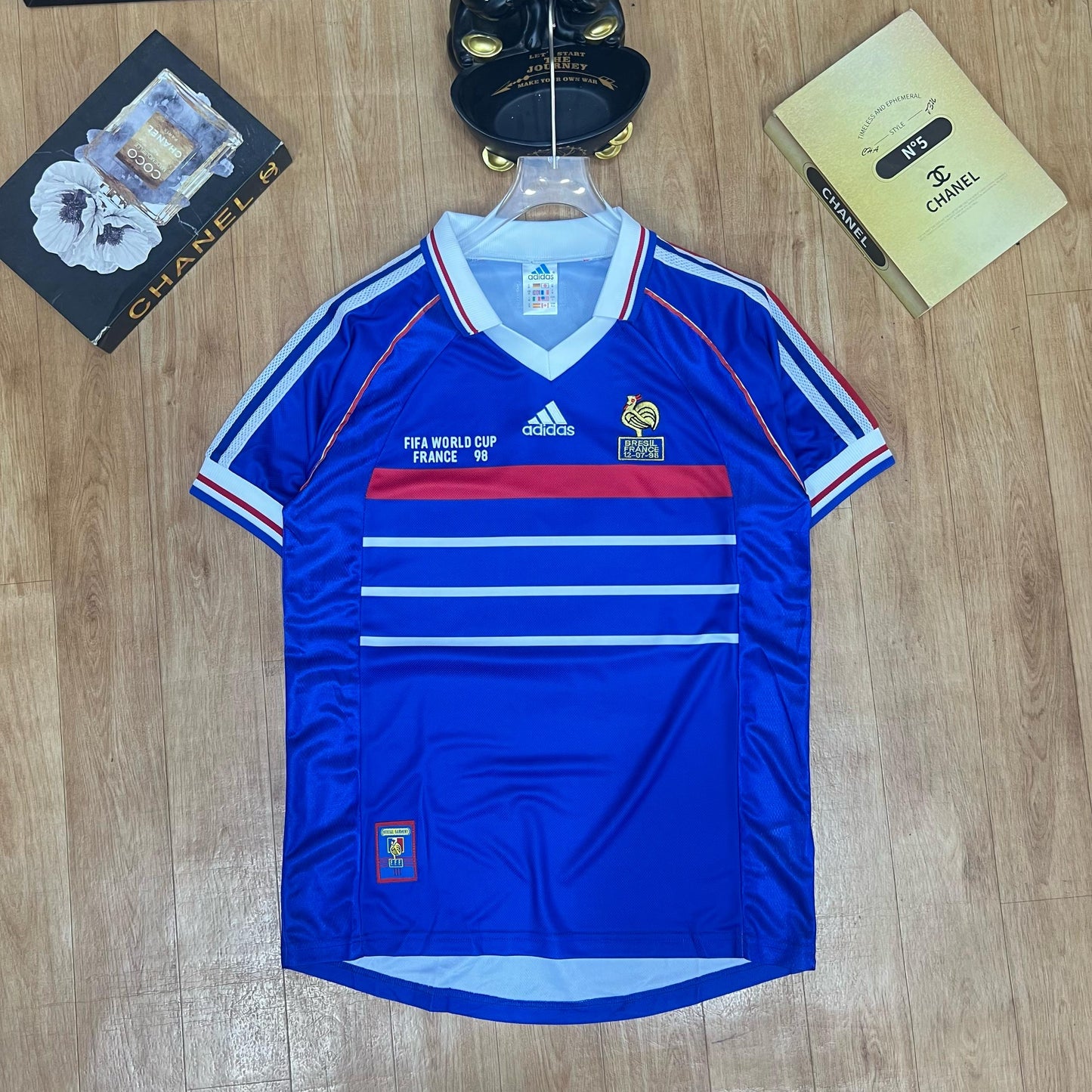 France Retro Jersey – A Tribute to Football Legacy