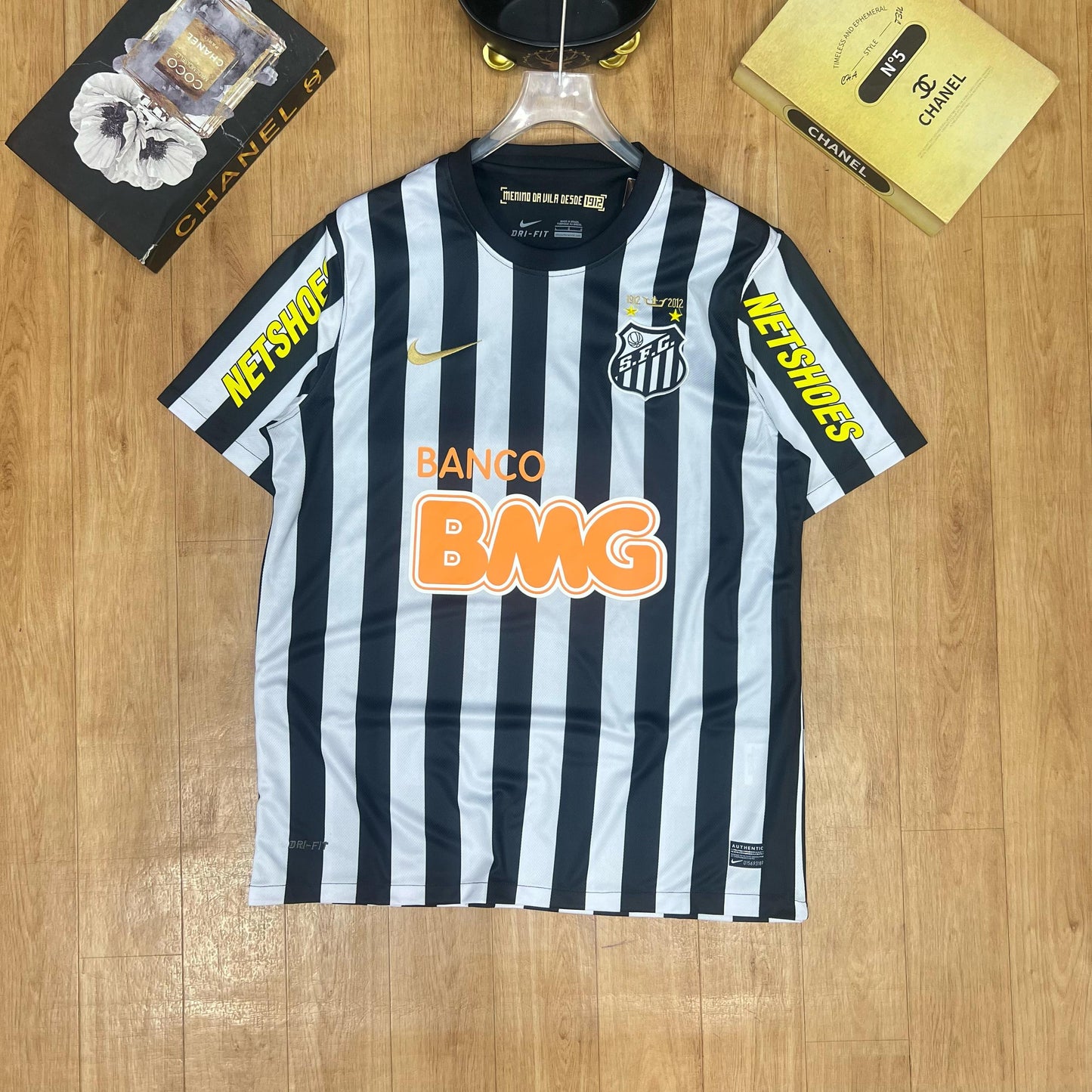 Santos Retro Jersey - Relive the Glory of Brazilian Football