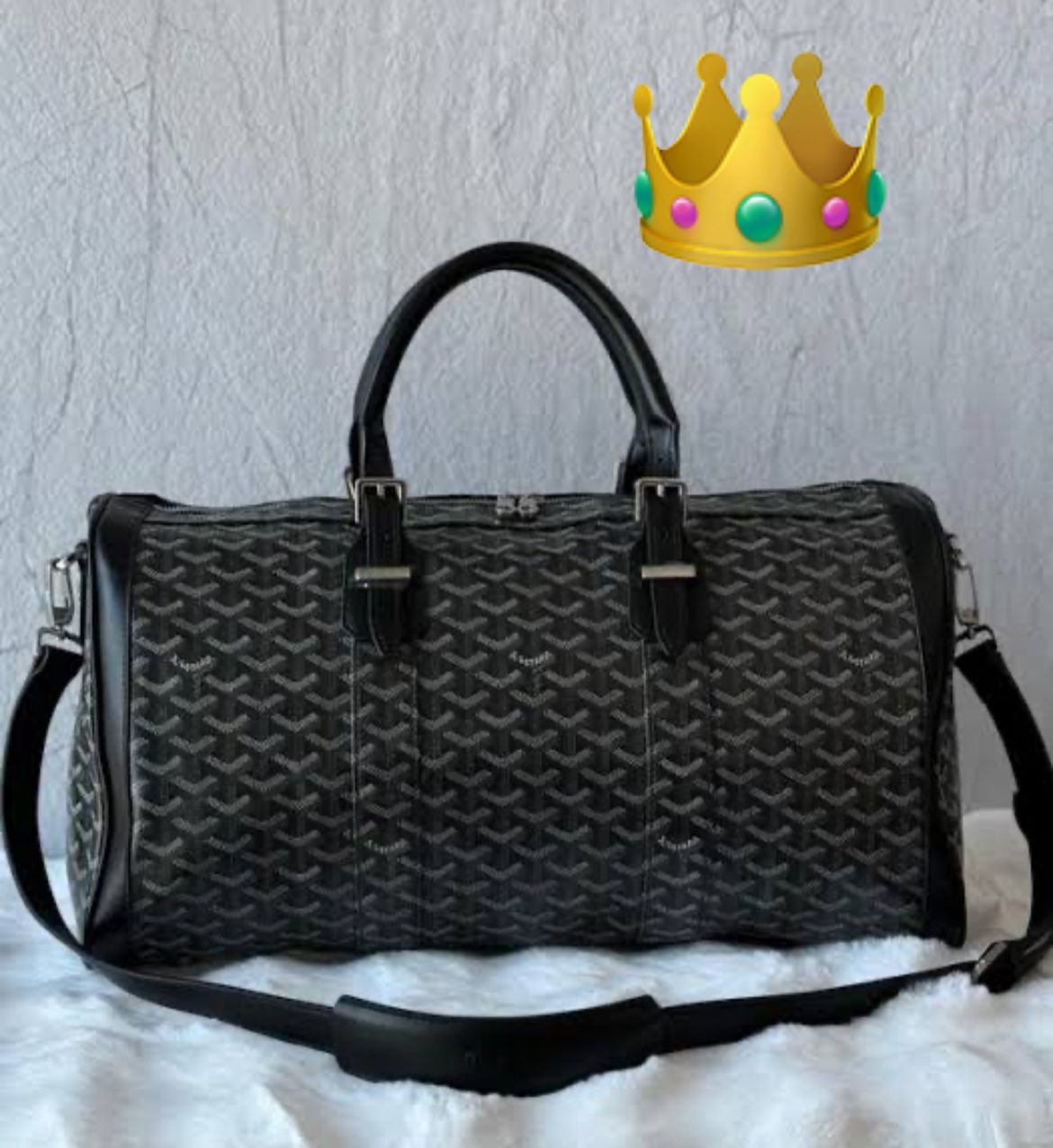 Luxury Goyard Travel Bag – The Ultimate in Prestige and Practicality