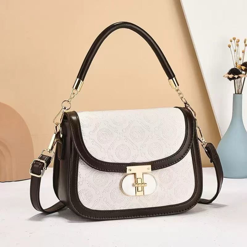 Tory Burch Cute Handbag β Effortless Style, Everyday Charm