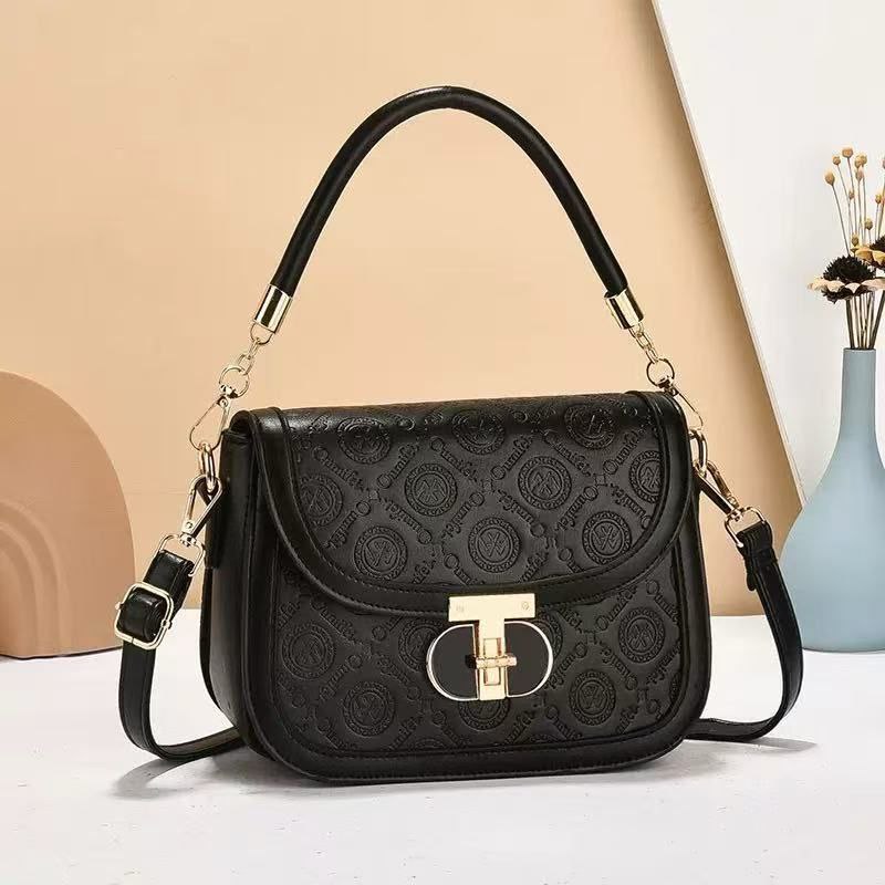 Tory Burch Cute Handbag β Effortless Style, Everyday Charm