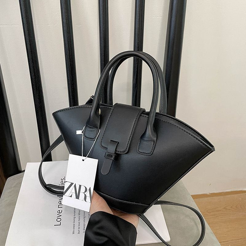 Zara Handbag β Effortless Style, Everyday Elegance
