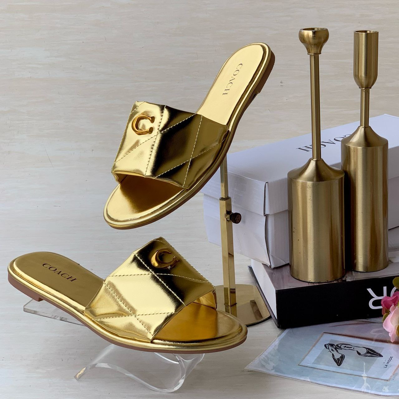 Coach-Inspired Slippers – Cozy Chic with a Touch of Luxury