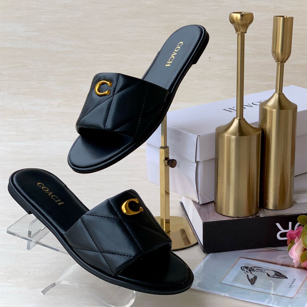 Coach-Inspired Slippers – Cozy Chic with a Touch of Luxury