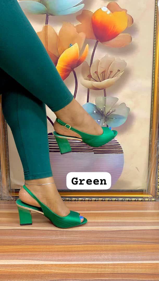 Generic Smart Work Shoes: Comfort Meets Professionalism