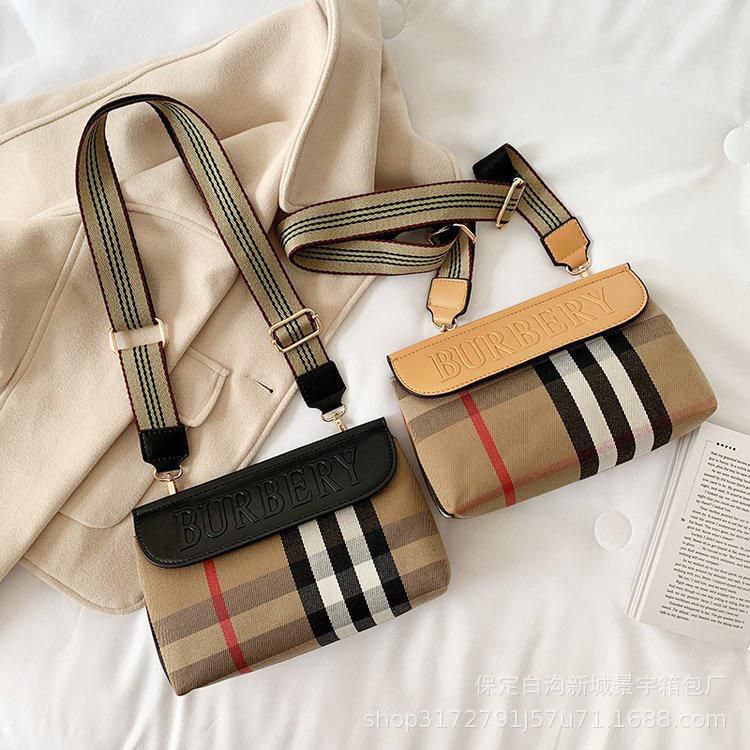 Mini Burberry Bag – Compact Luxury, Iconic Style