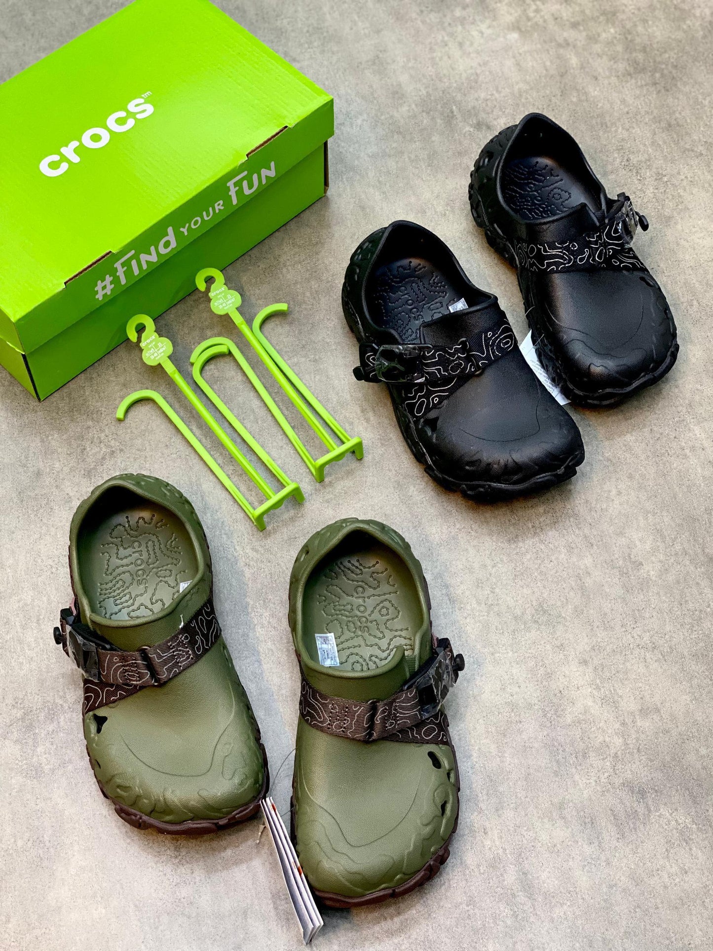 Crocs Atlas Clogs – Ultimate Comfort for Every Terrain