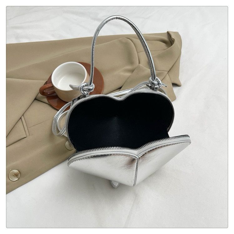 LUX Love Mini Bag – Effortless Elegance in a Compact Design