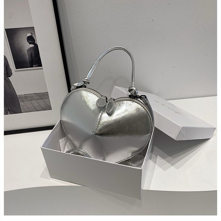 LUX Love Mini Bag – Effortless Elegance in a Compact Design