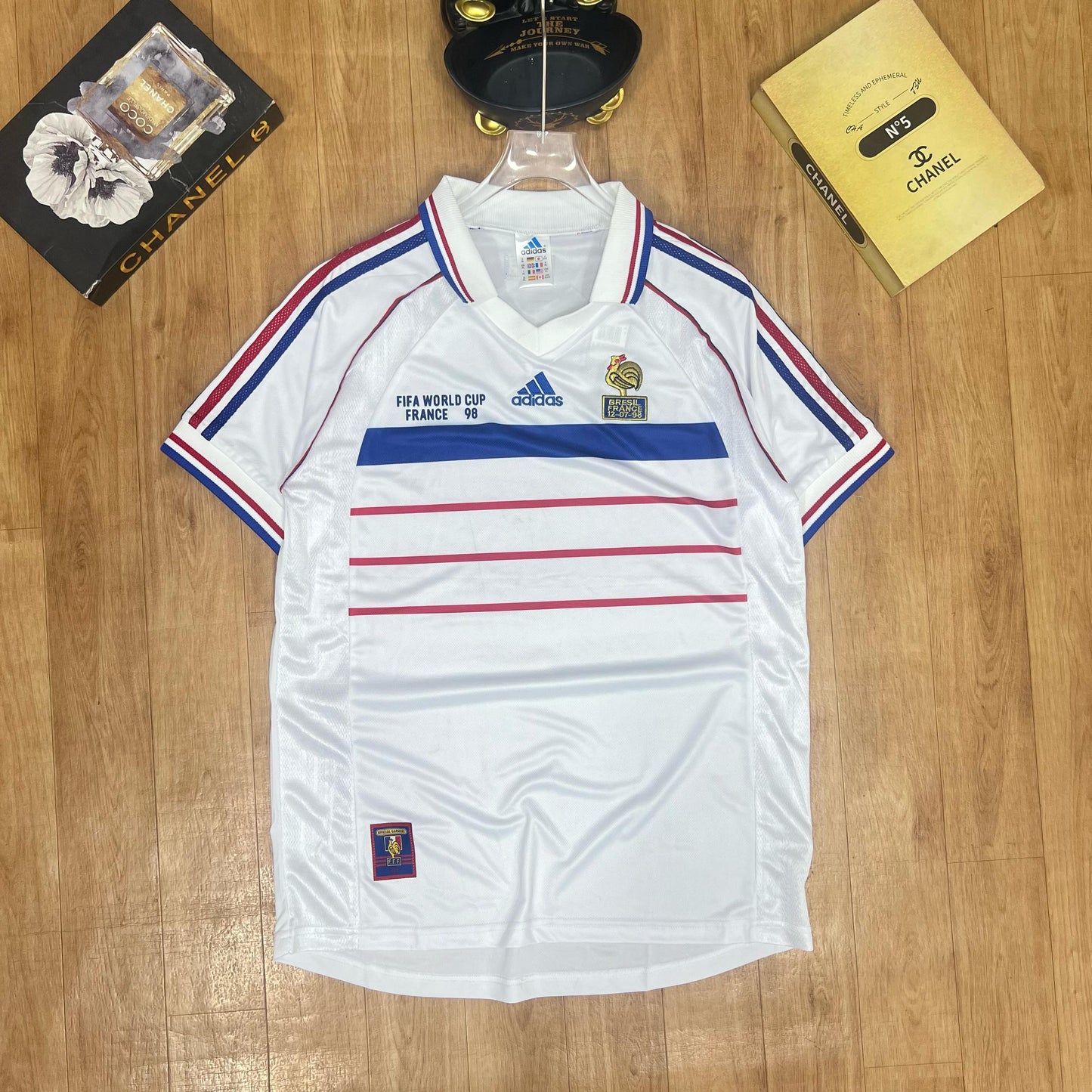 France Retro Jersey – A Tribute to Football Legacy