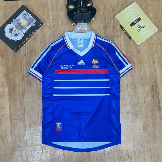 France Retro Jersey – A Tribute to Football Legacy