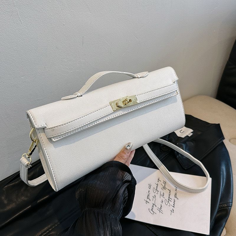 Chic & Affordable Everyday Bag - Style Meets Function