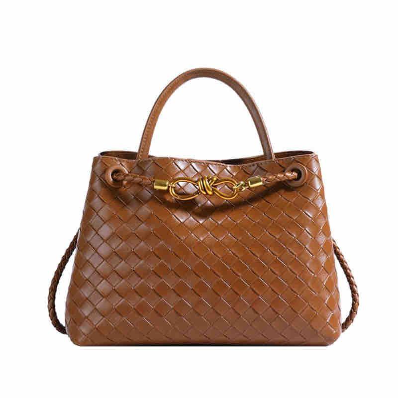 Bottega-Inspired Bag – Luxury, Elegance, and Craftsmanship