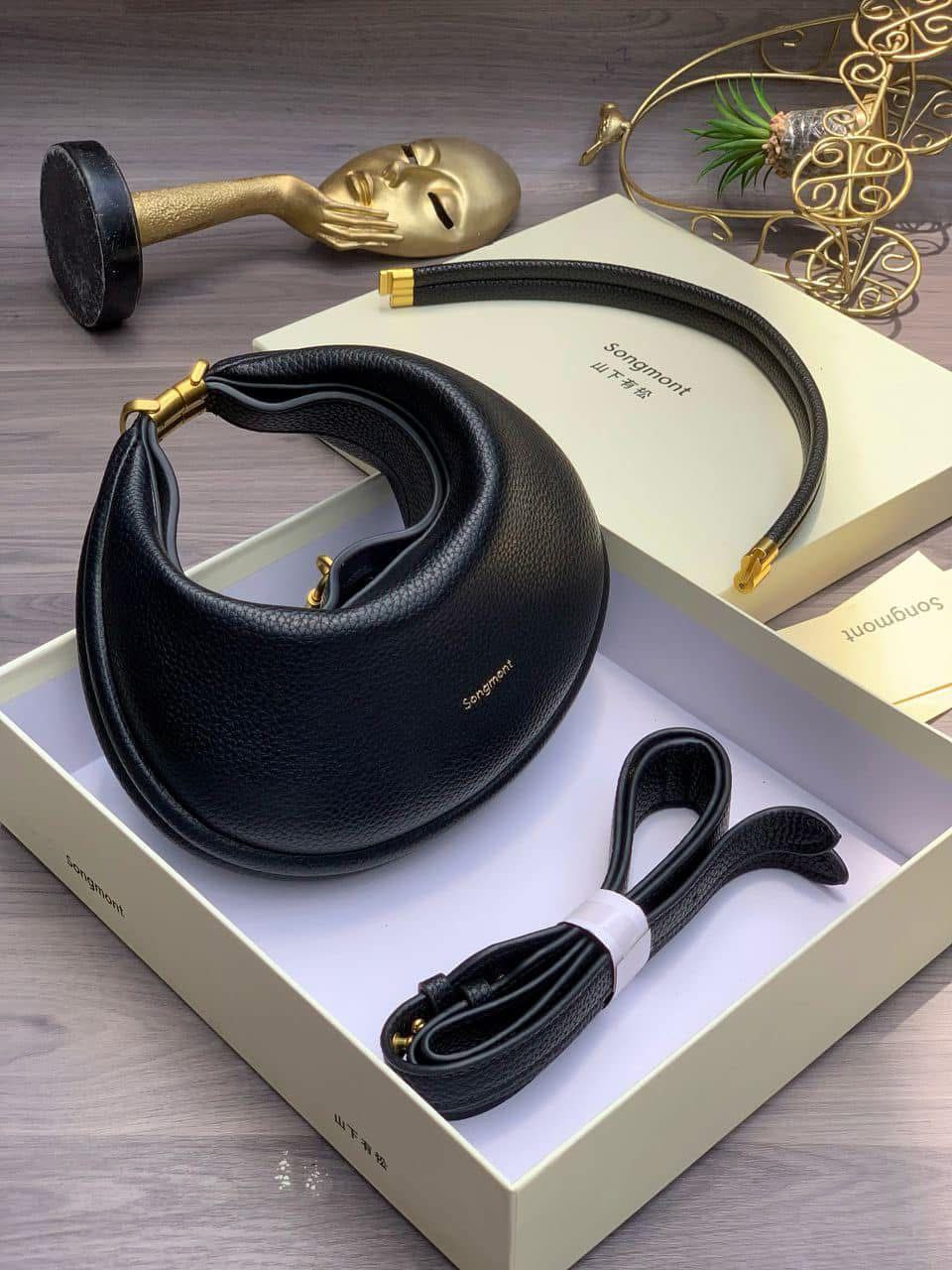 Songmont Crescent Moon Bag – Sculptural Elegance, Everyday Ease
