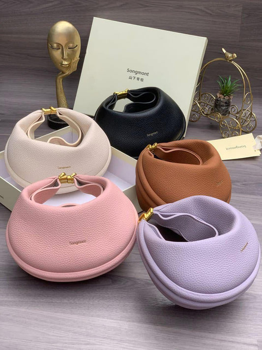 Songmont Crescent Moon Bag – Sculptural Elegance, Everyday Ease