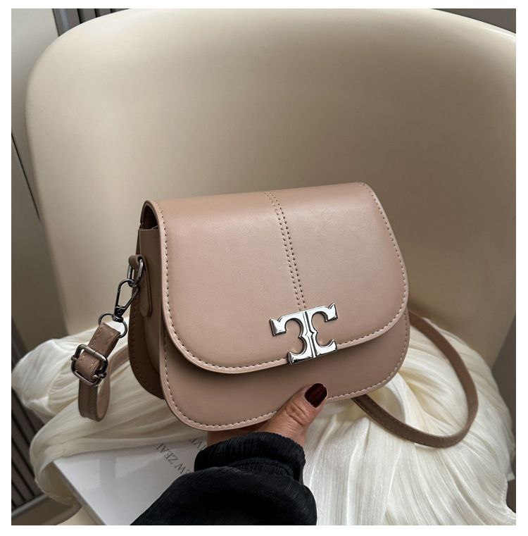 Tory Burch Handbag – Where Iconic Design Meets Everyday Style