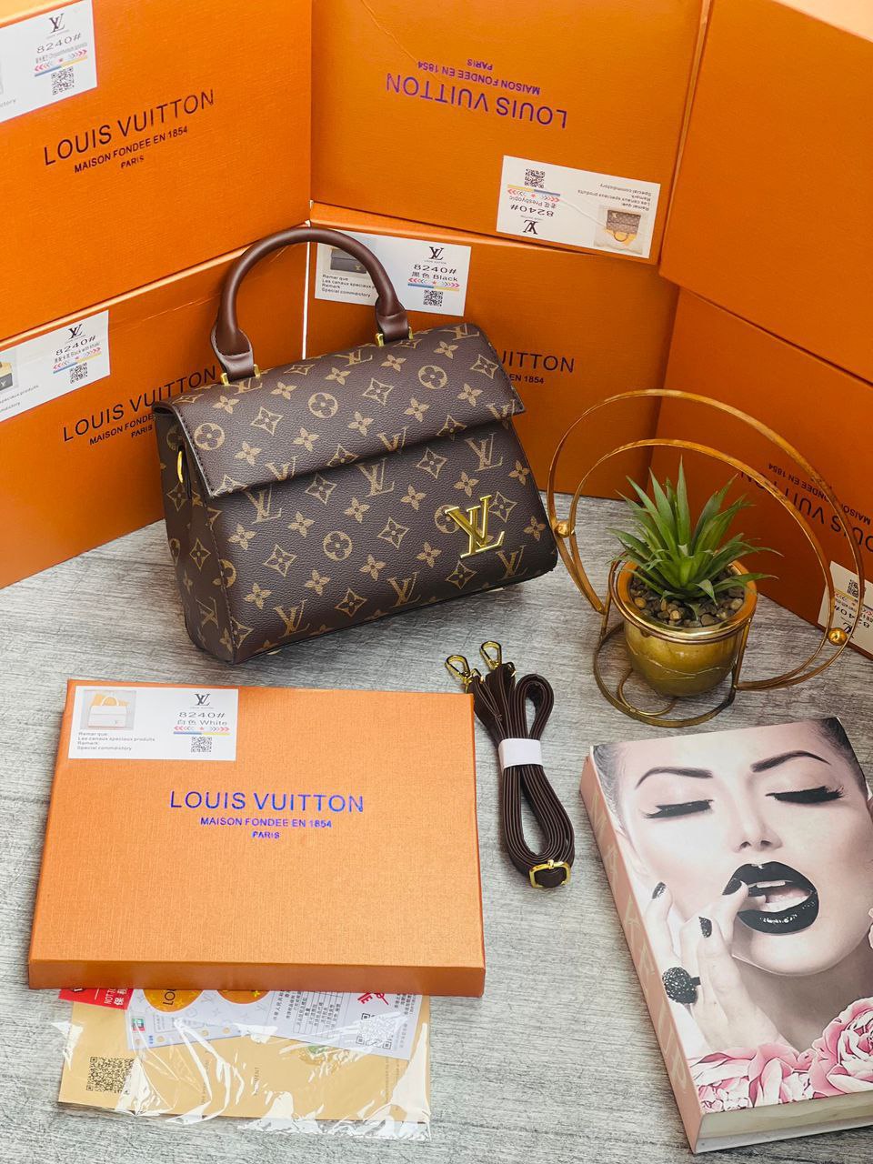 Louis Vuitton Handbag – Iconic Luxury, Timeless Appeal