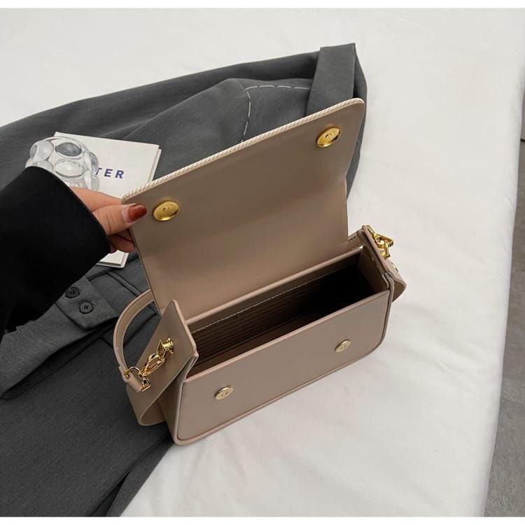 Cute Fashion Crossbody Bag – Style Meets Everyday Convenience