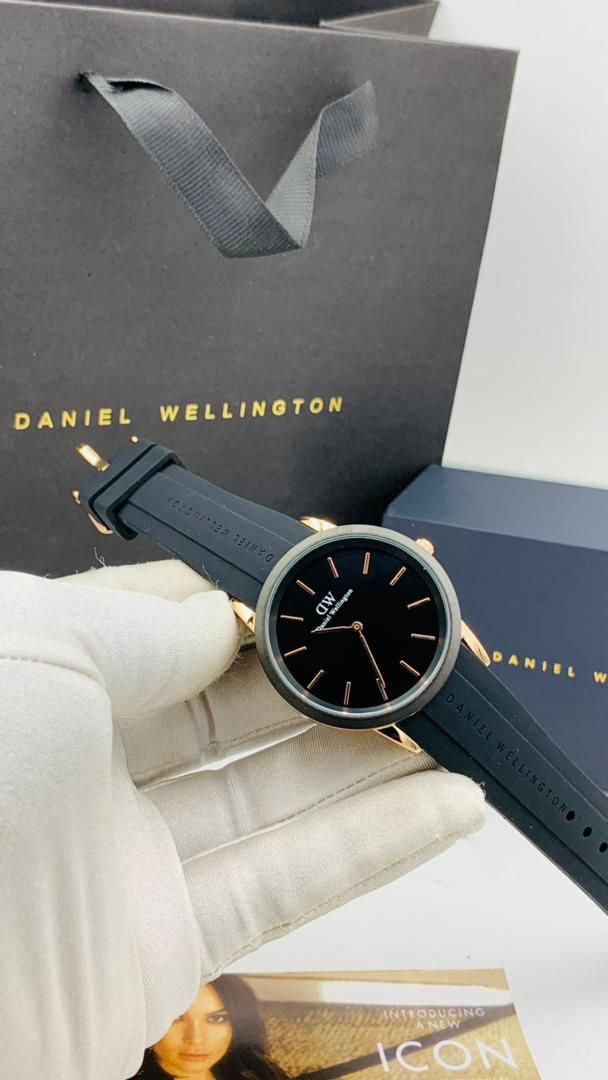 Daniel Wellington unisex rubber watch