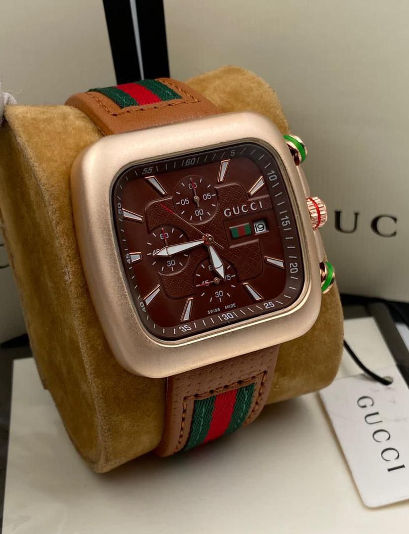 Gucci leather watch