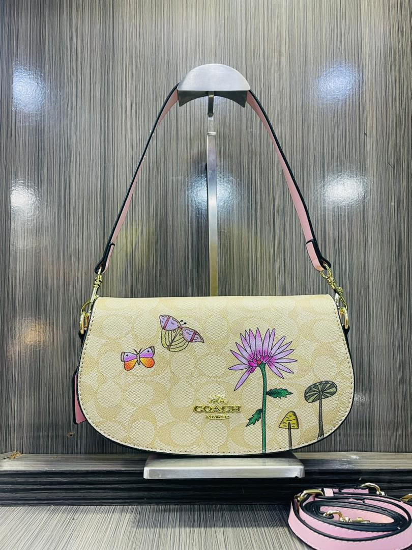 Coach Signature Tote Bag