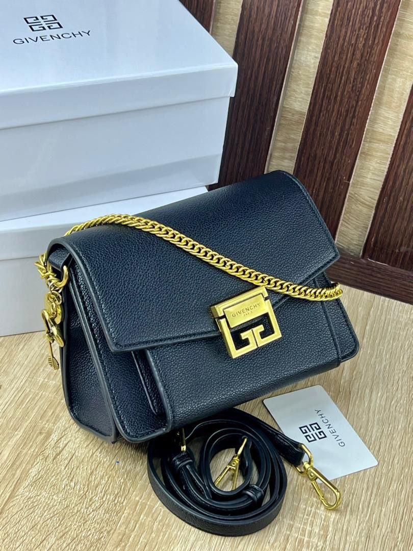 Givenchy Small Bag - Timeless Elegance