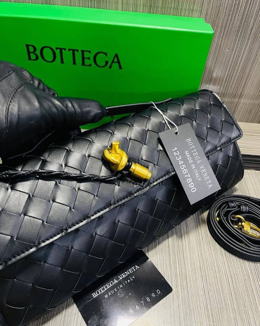 Bottega Veneta Bags – Timeless Craftsmanship Meets Modern Elegance